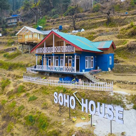 Soho House Lägenhet Jibhi Exteriör bild