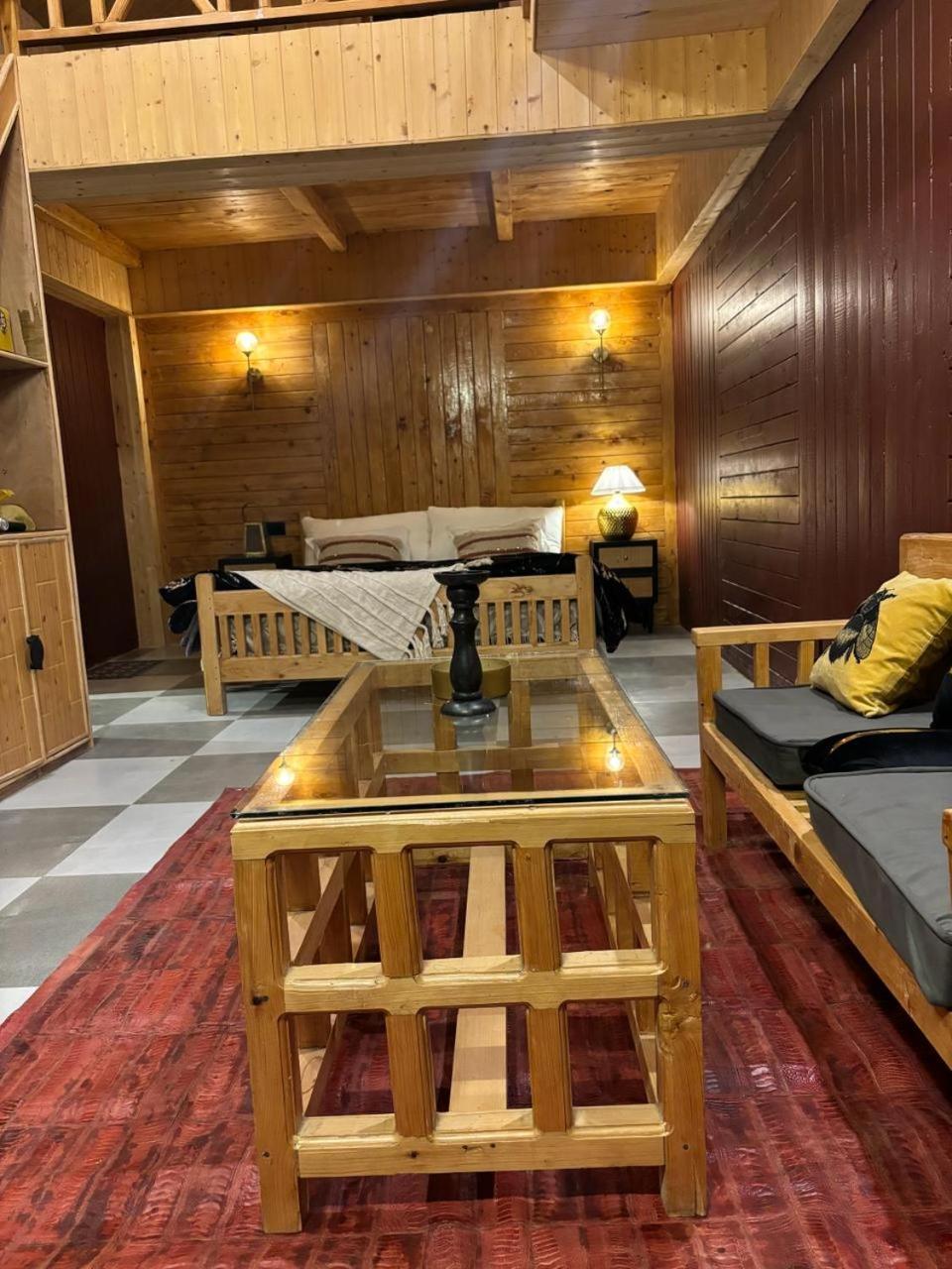 Soho House Lägenhet Jibhi Exteriör bild
