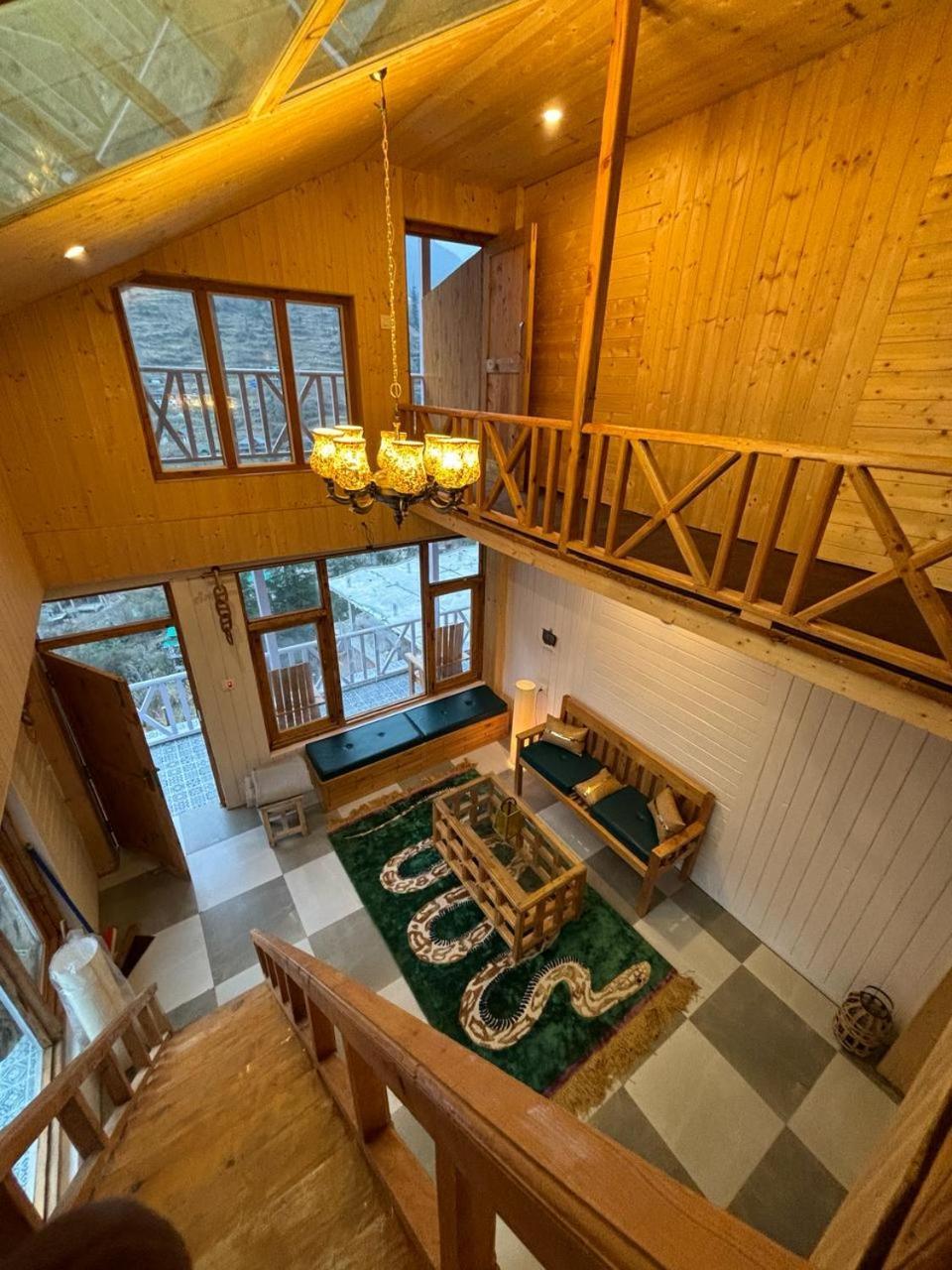 Soho House Lägenhet Jibhi Exteriör bild